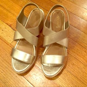 Sandals 👡 platformed